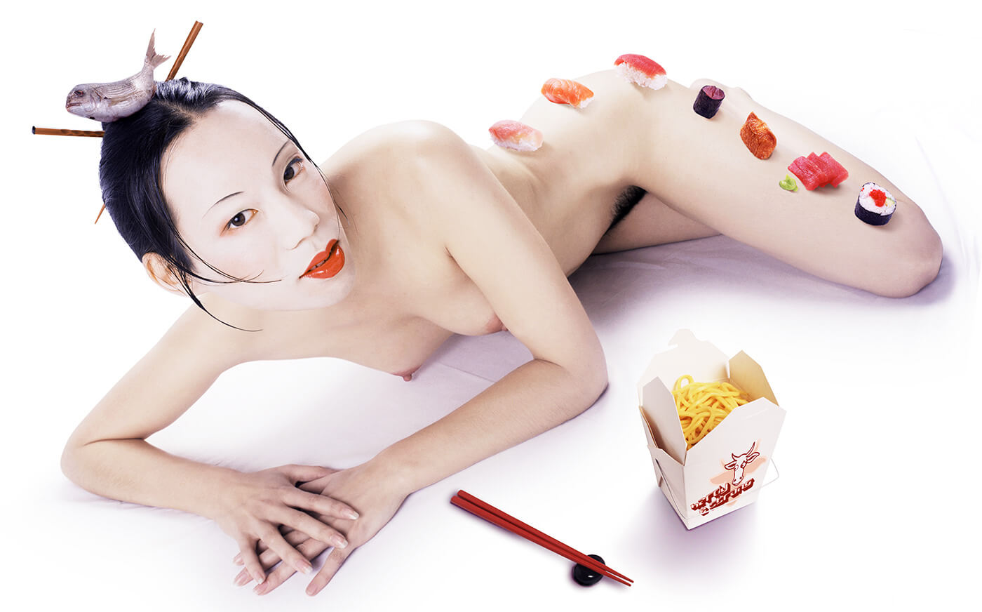 hardy_and_strong-sushi-girl